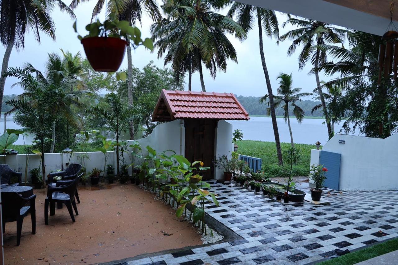 Kovalam Lake View Villa Vellayani Exterior photo